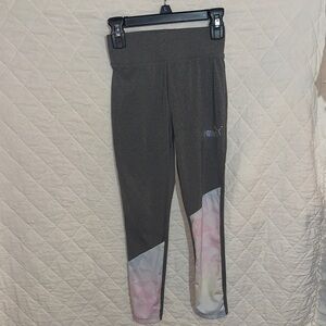 PUMA Girls M(8) Leggings in Gray with Pink Details